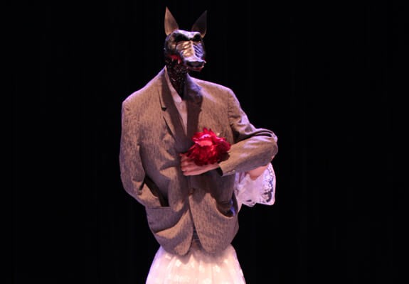 chaussuressasonpied-creditturaktheatre-photosite-slideshow-575x400-0