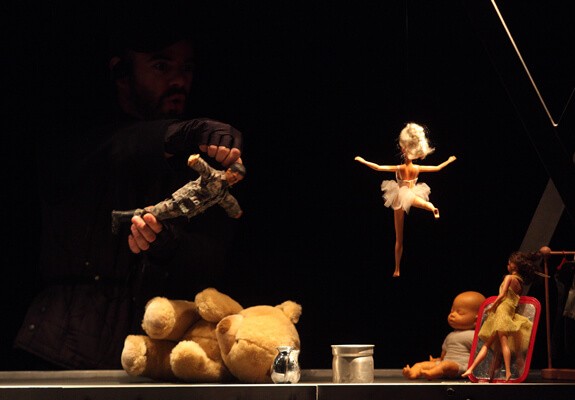 lepetitsoldat-teatrodefero-slideshow-credit-susanna-neves03