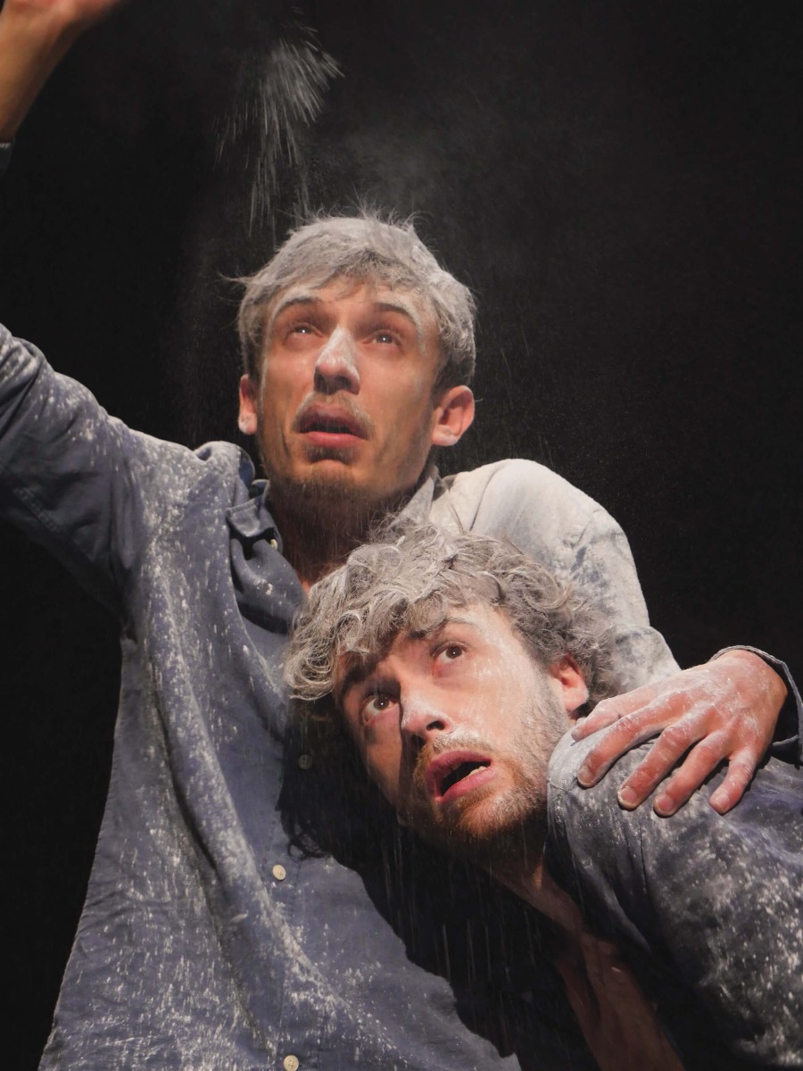 hamlet-20et-20nous-203-cie-20tac-20tac-c2-a9roxane-20ronot